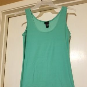 2/$12 💕Rue 21 mint green tank